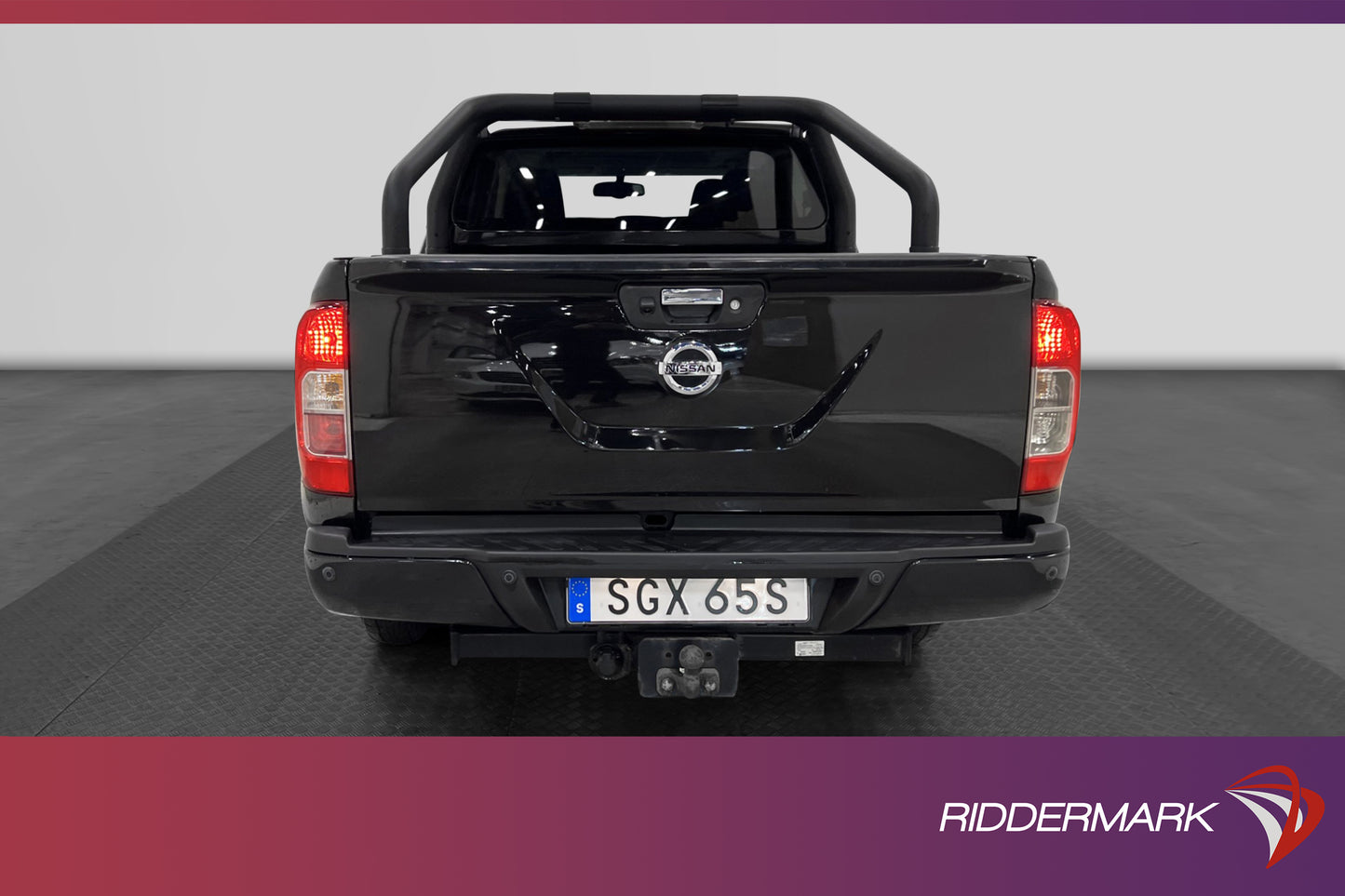 Nissan Navara N-Guard 2.3dCi 4WD Värmare Dragkrok Diff Moms