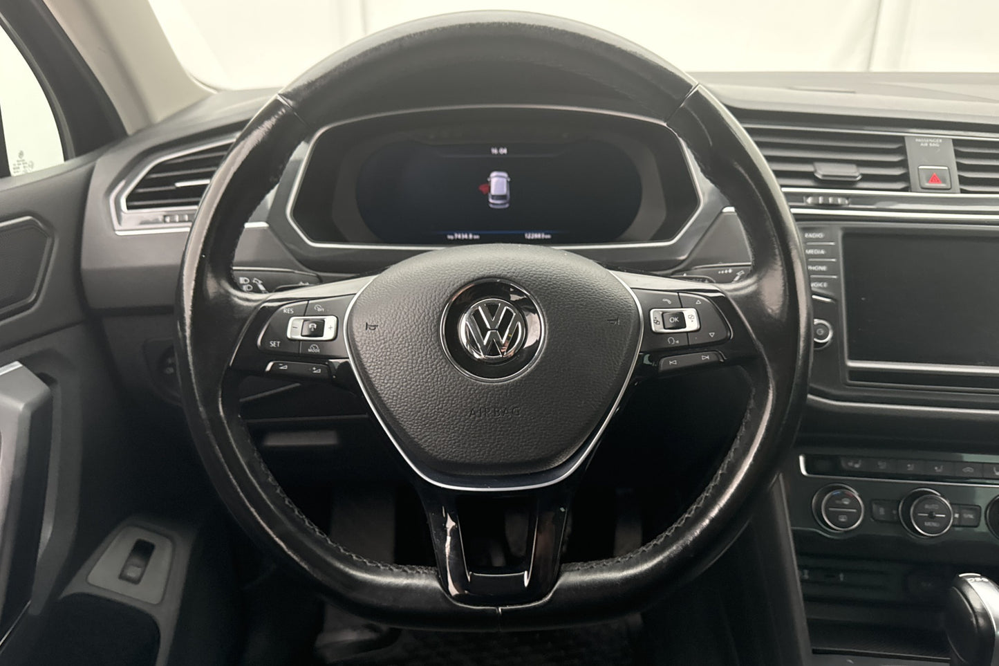 Volkswagen Tiguan 2.0 TDI 4M R-Line Cockpit Värm Kamera Drag