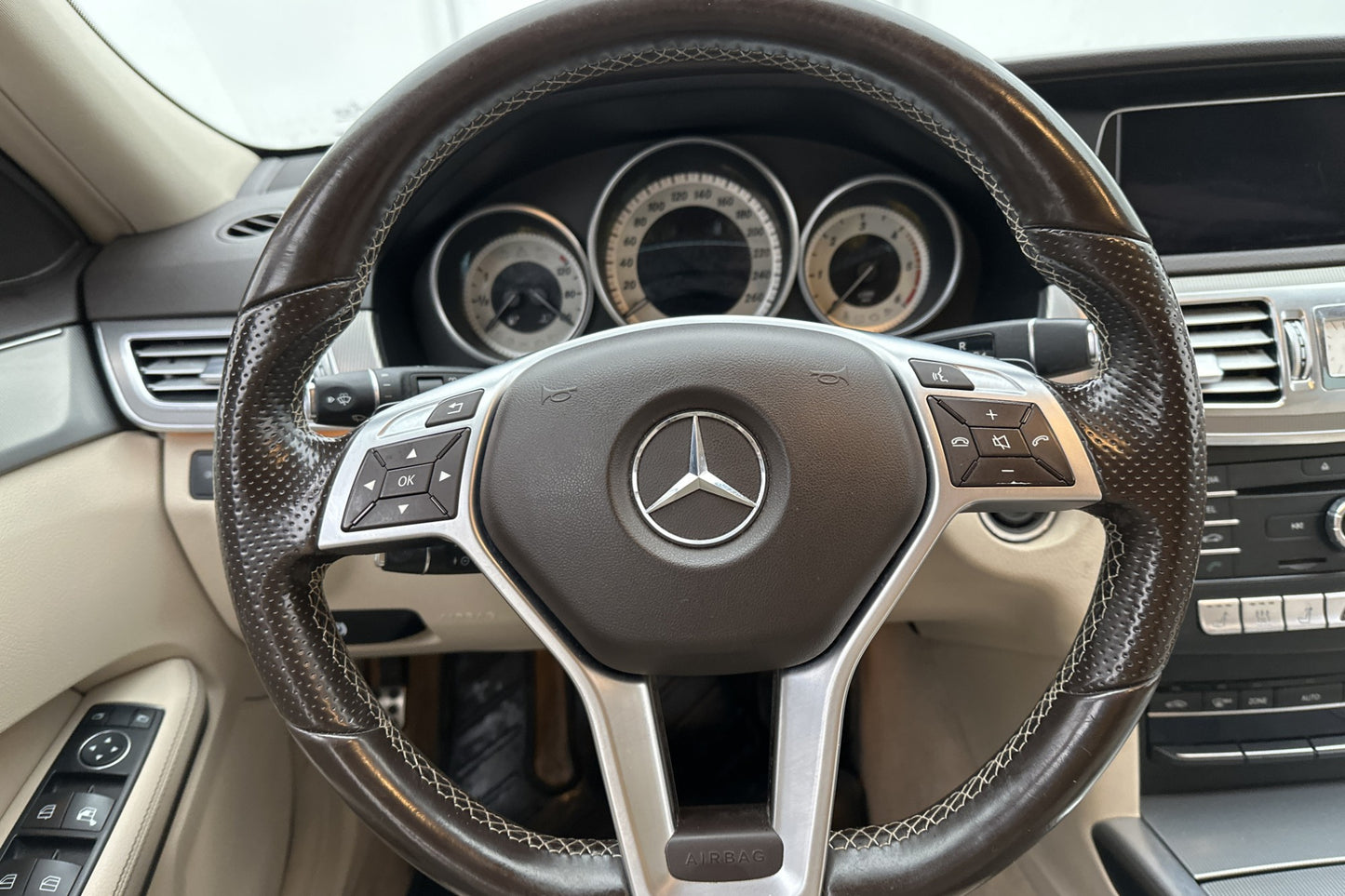 Mercedes-Benz E 220 T 170hk AMG Sport Värmare Sensorer Skinn