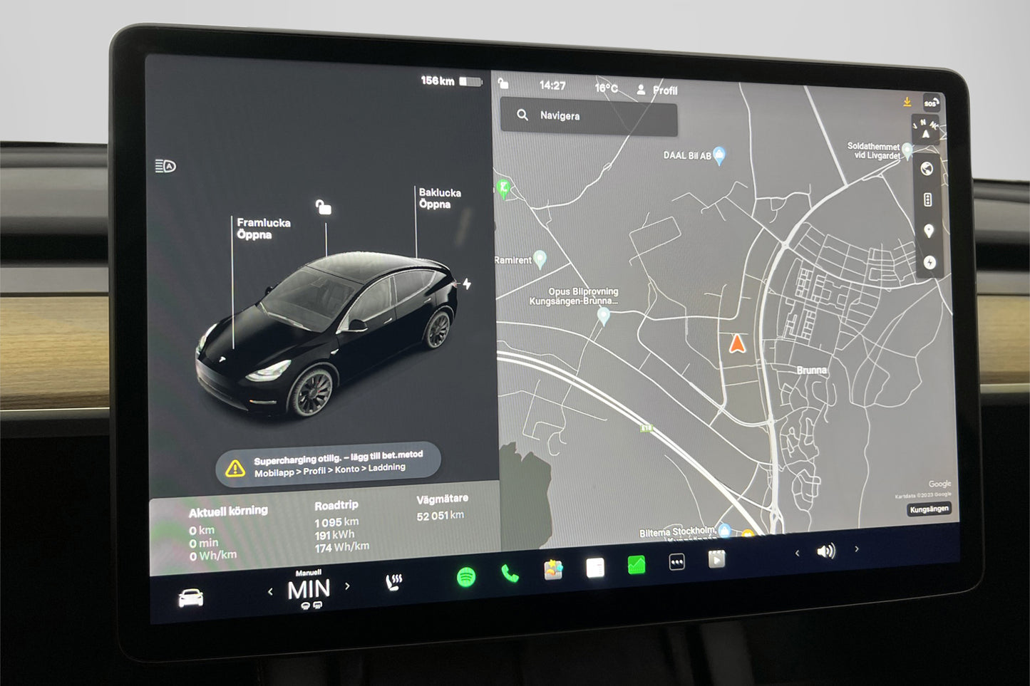 Tesla Model Y Performance 450hk Svensksåld Autopilot MOMS