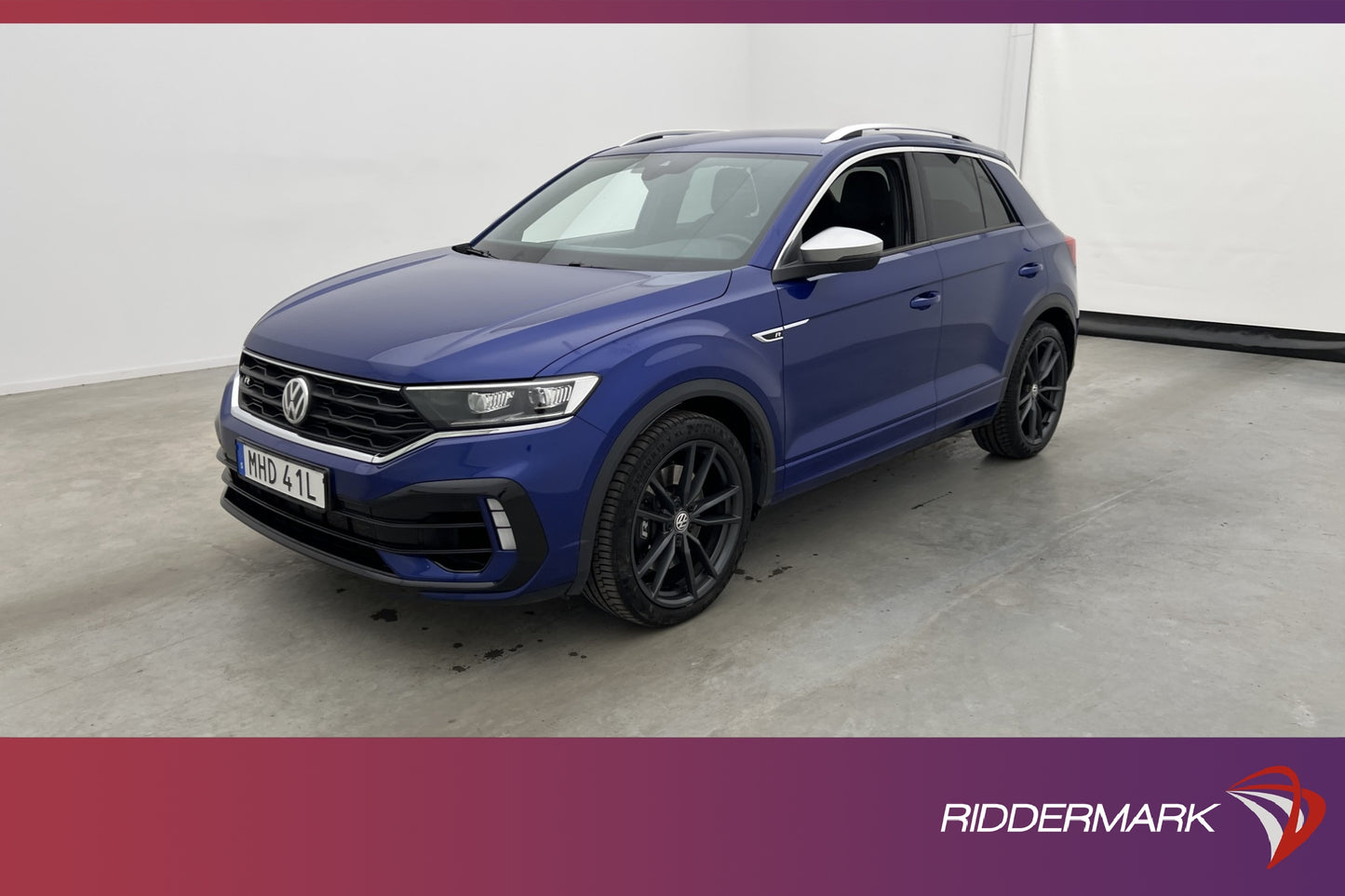 Volkswagen T-Roc R 4M 300hk Cockpit Akra Beats Skinn Drag