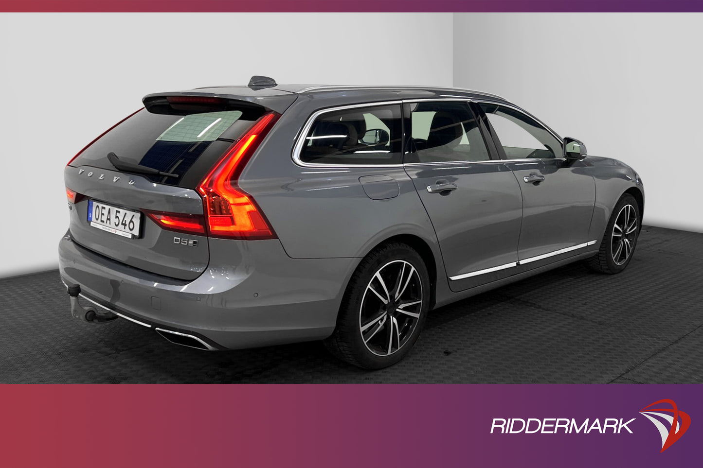 Volvo V90 D5 AWD Inscription D-Värmare VOC Pano B&W HUD 360°