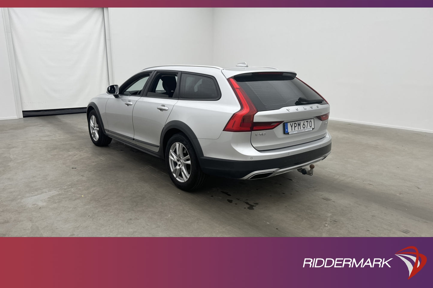 Volvo V90 Cross Country D4 AWD Momentum VOC D-Värm Drag