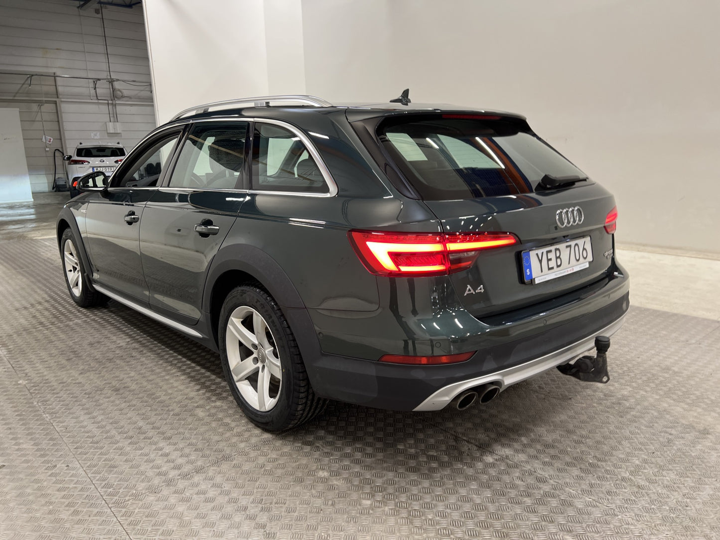 Audi A4 Allroad TDI Q 218hk Pano B&O Cockpit 360° HUD Drag