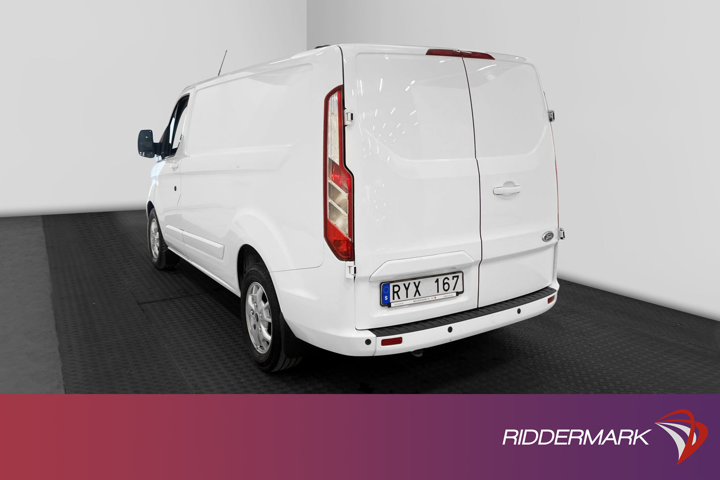 Ford Transit Custom 2.2TDCi 155hk Värmare PDC V-inredd