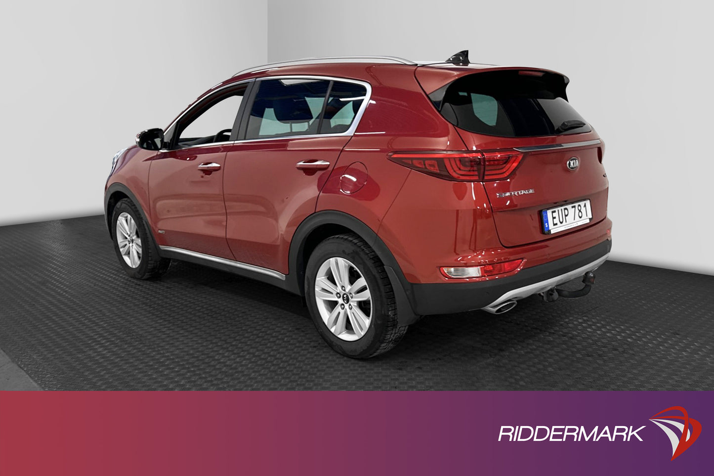 Kia Sportage 2.0 CRDi AWD GT-Line Kamera JBL Pano Drag Navi