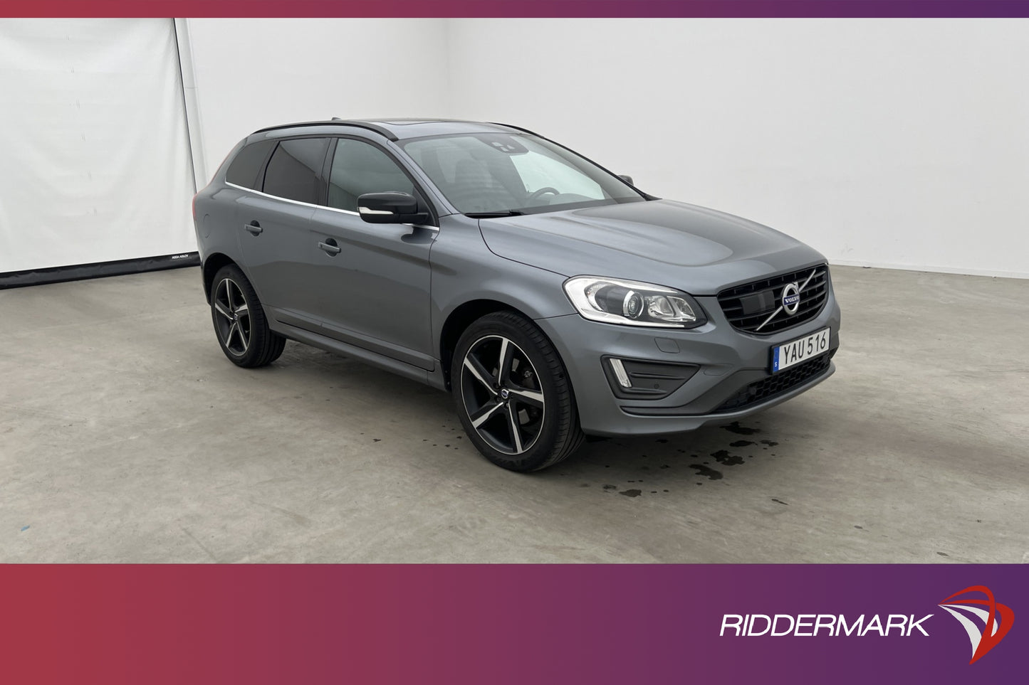 Volvo XC60 D5 AWD R-Design VOC Värm Pano Kamera Skinn