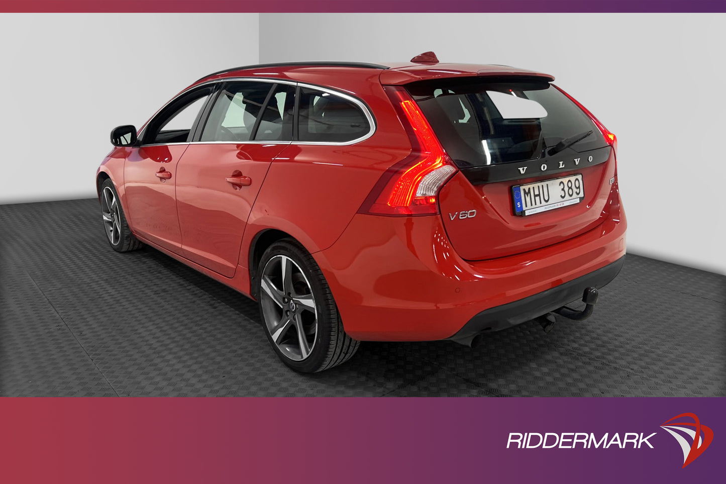 Volvo V60 D3 Momentum T-Lucka D-Värm Navi Drag VOC