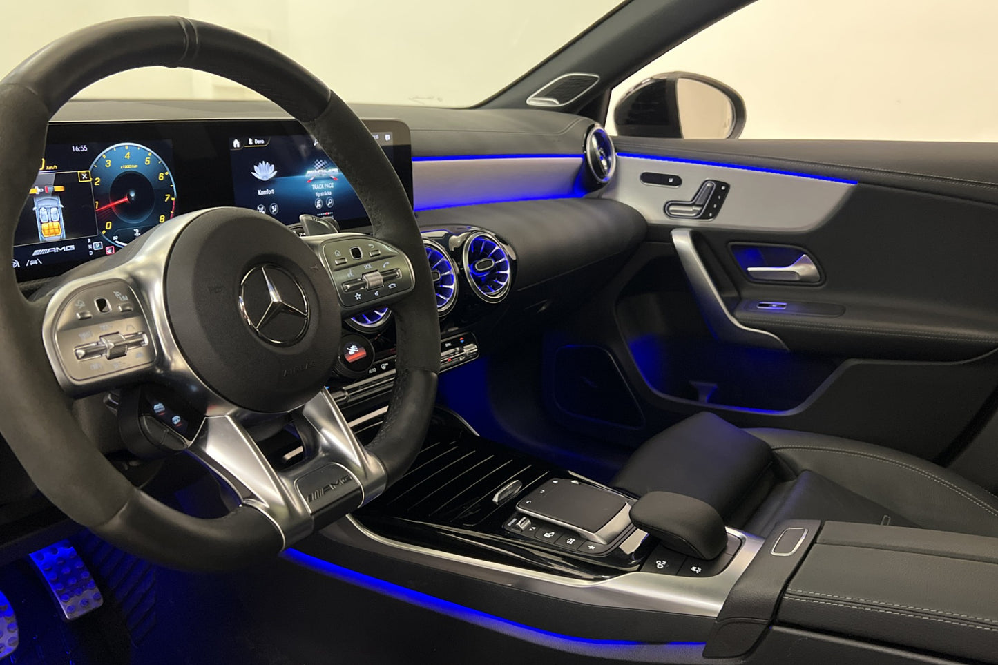 Mercedes-Benz AMG A 45 S 4MATIC+ 421hk Wides Pano Burmester