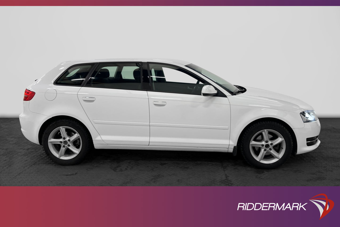 Audi A3 Sportback 1.6 TDI 105hk Proline Dragkrok Välservad