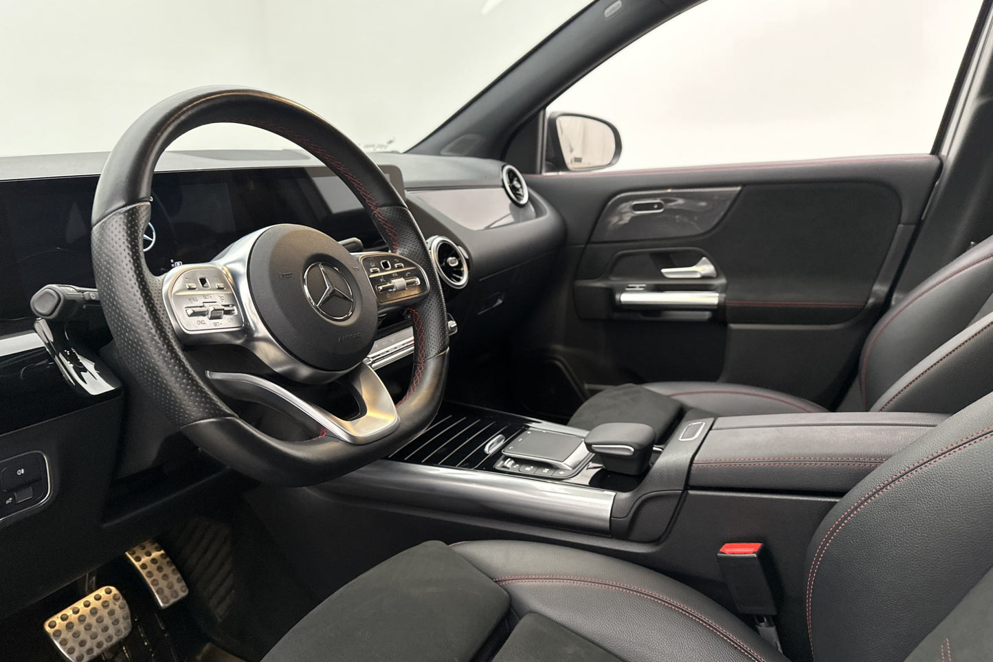 Mercedes-Benz GLA 200 AMG Widescreen Kamera Navi Dragkrok