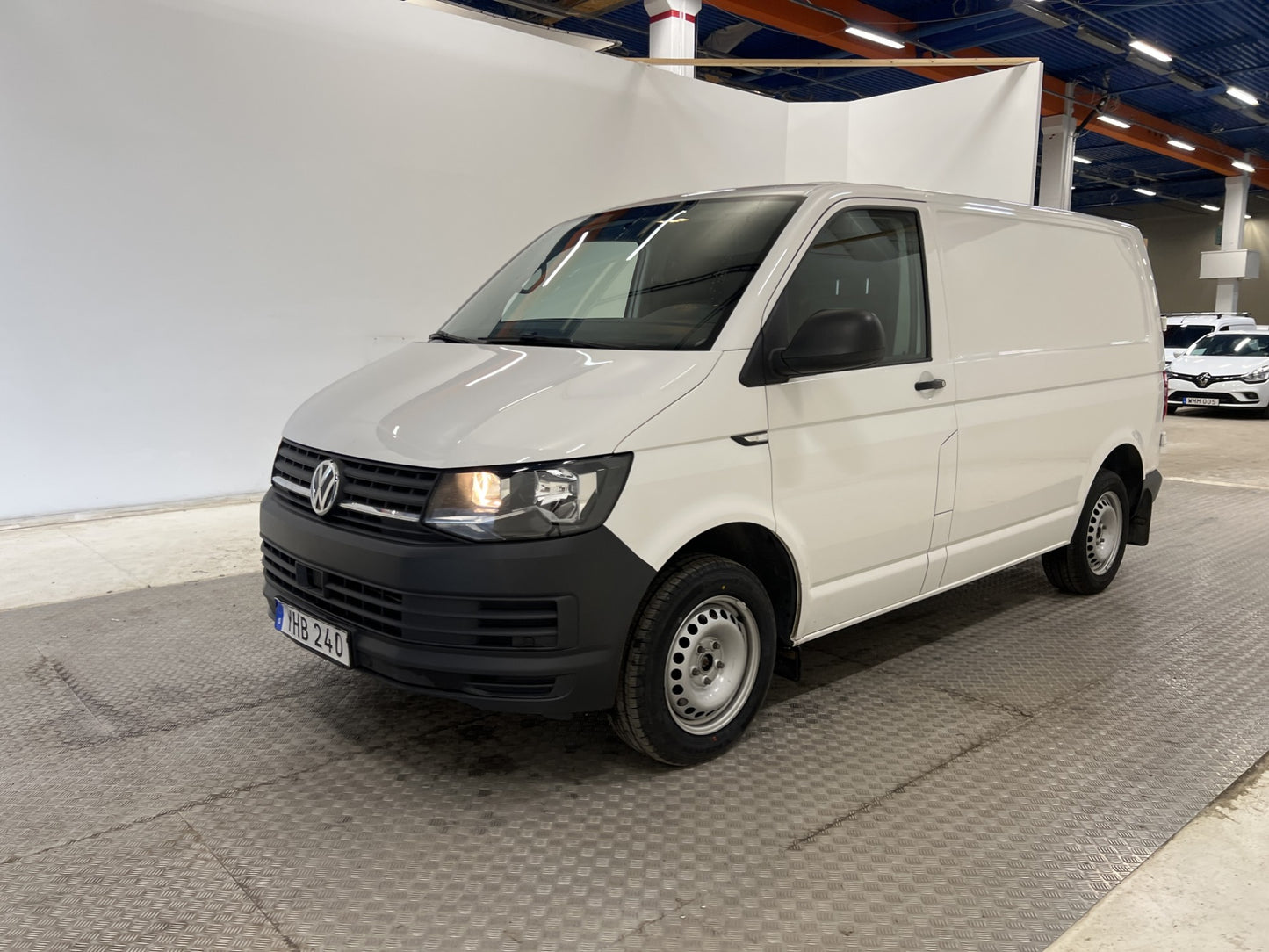 Volkswagen Transporter 150hk DSG Värmare Drag V-inr Moms