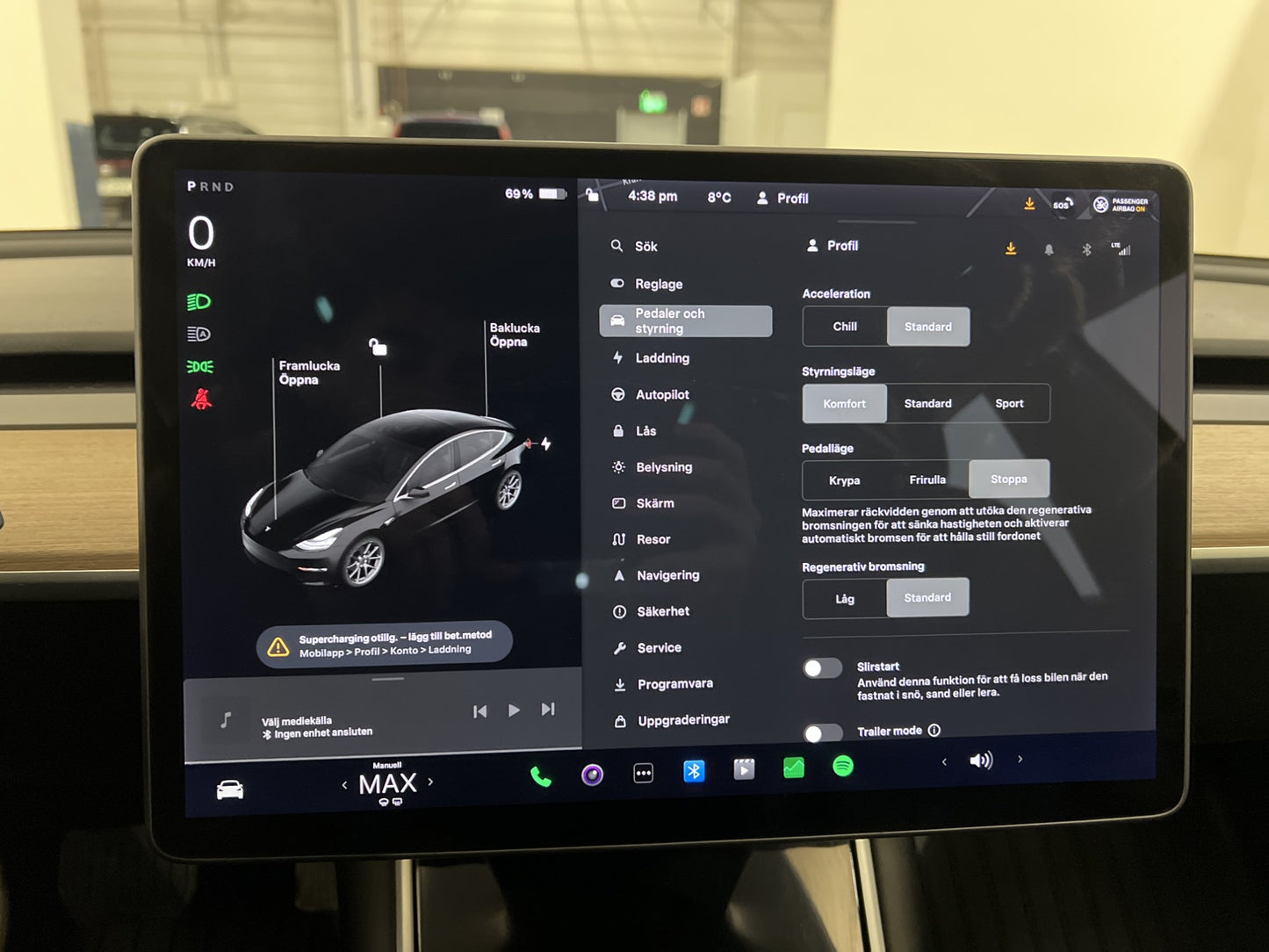 Tesla Model 3 Standard Range Plus  Svensksåld AP Pano Drag