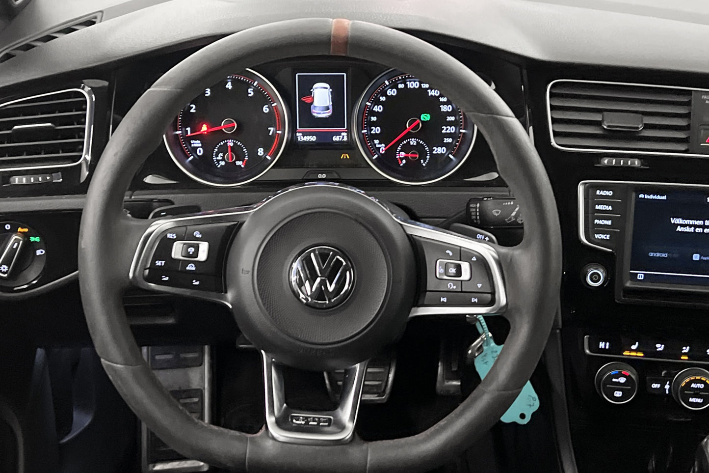 Volkswagen Golf GTI Clubsport 265hk Skalstolar Dynaudio