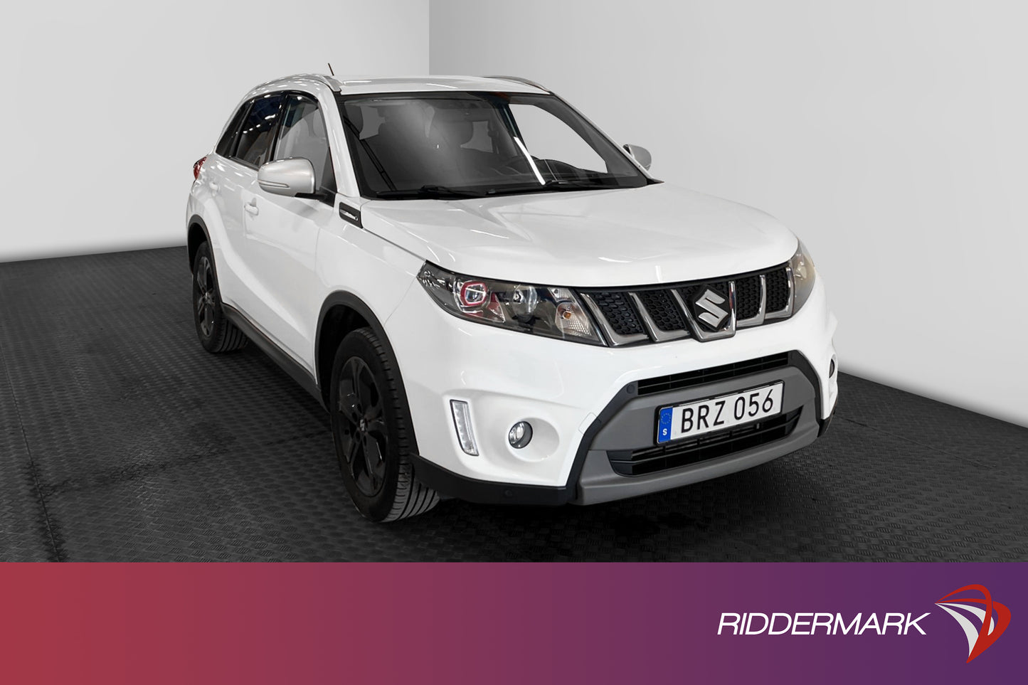 Suzuki Vitara 1.4 140 hk Dragkrok Navi Backkamera Nyservad