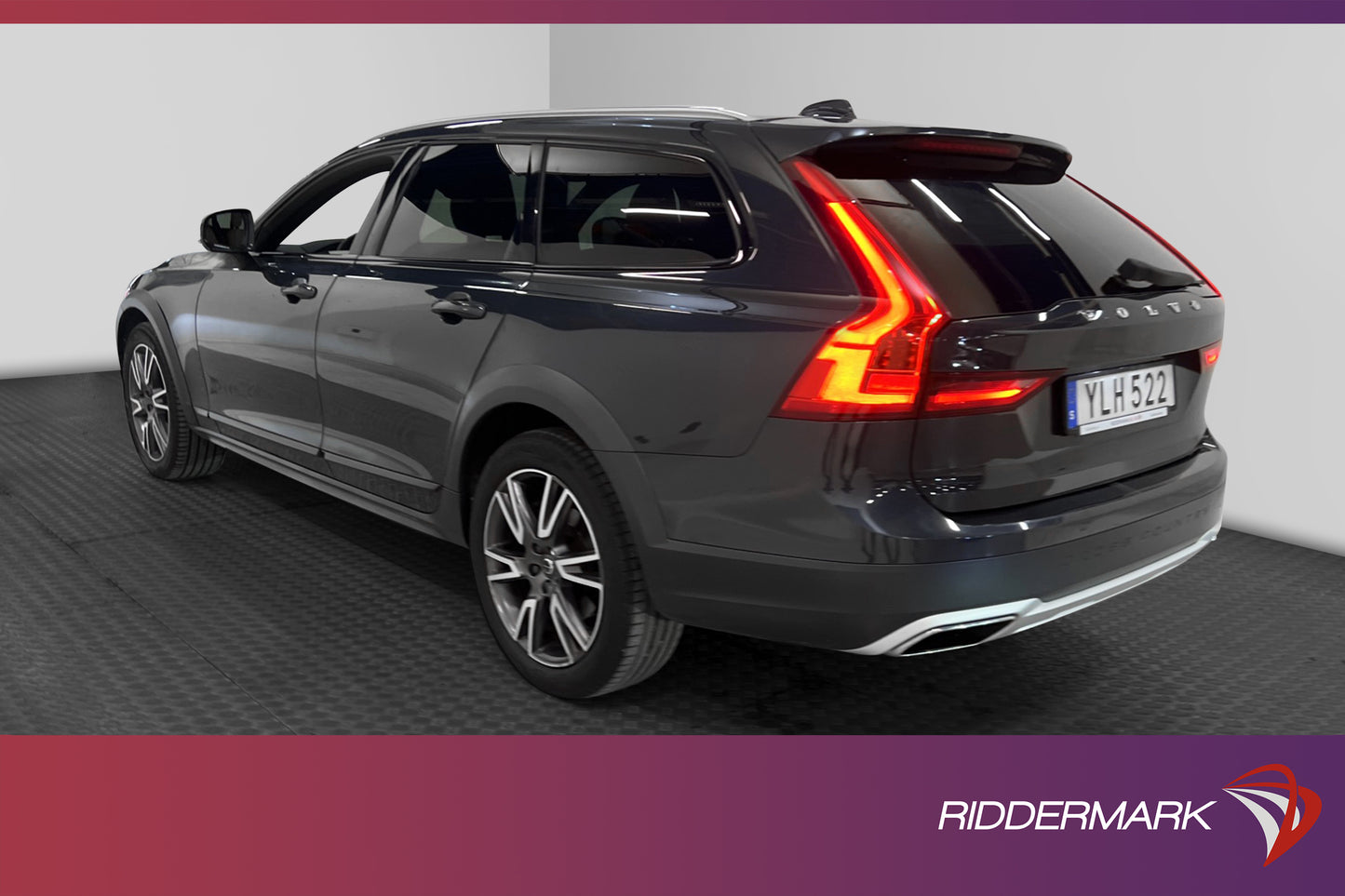 Volvo V90 Cross Country D4 AWD Inscription Pro VOC Pano