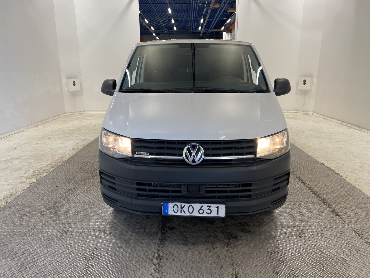 Volkswagen Transporter L2 205hk 4Motion Värmare Drag Moms