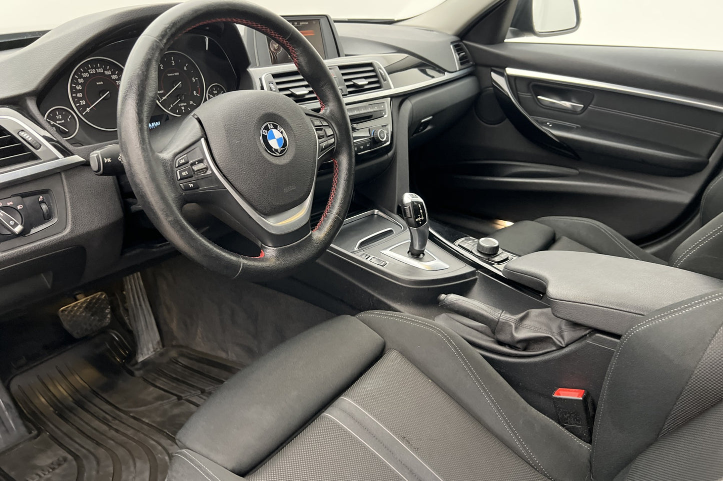 BMW 318d Touring 150hk Sport Line Dragkrok 0.43l/mil