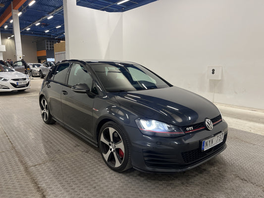 Volkswagen Golf GTI Performance 2.0 TSI 230hk Pluspaket Drag