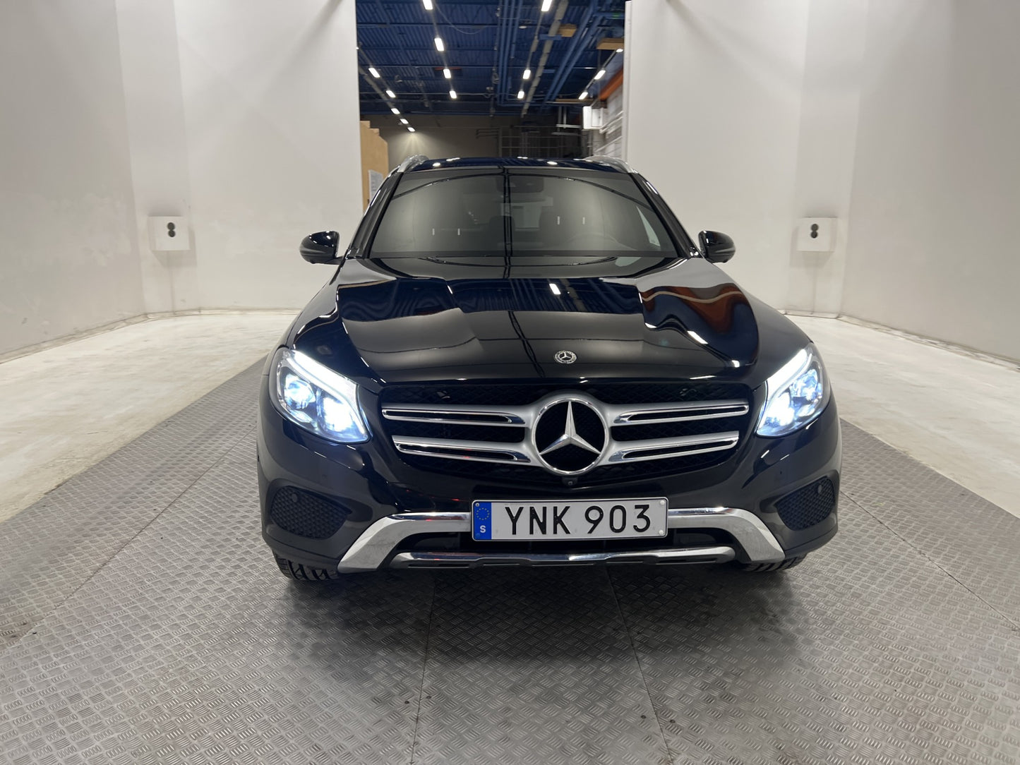 Mercedes-Benz GLC 350 e 4M 327hk Värmare Pano Burm 360° Drag