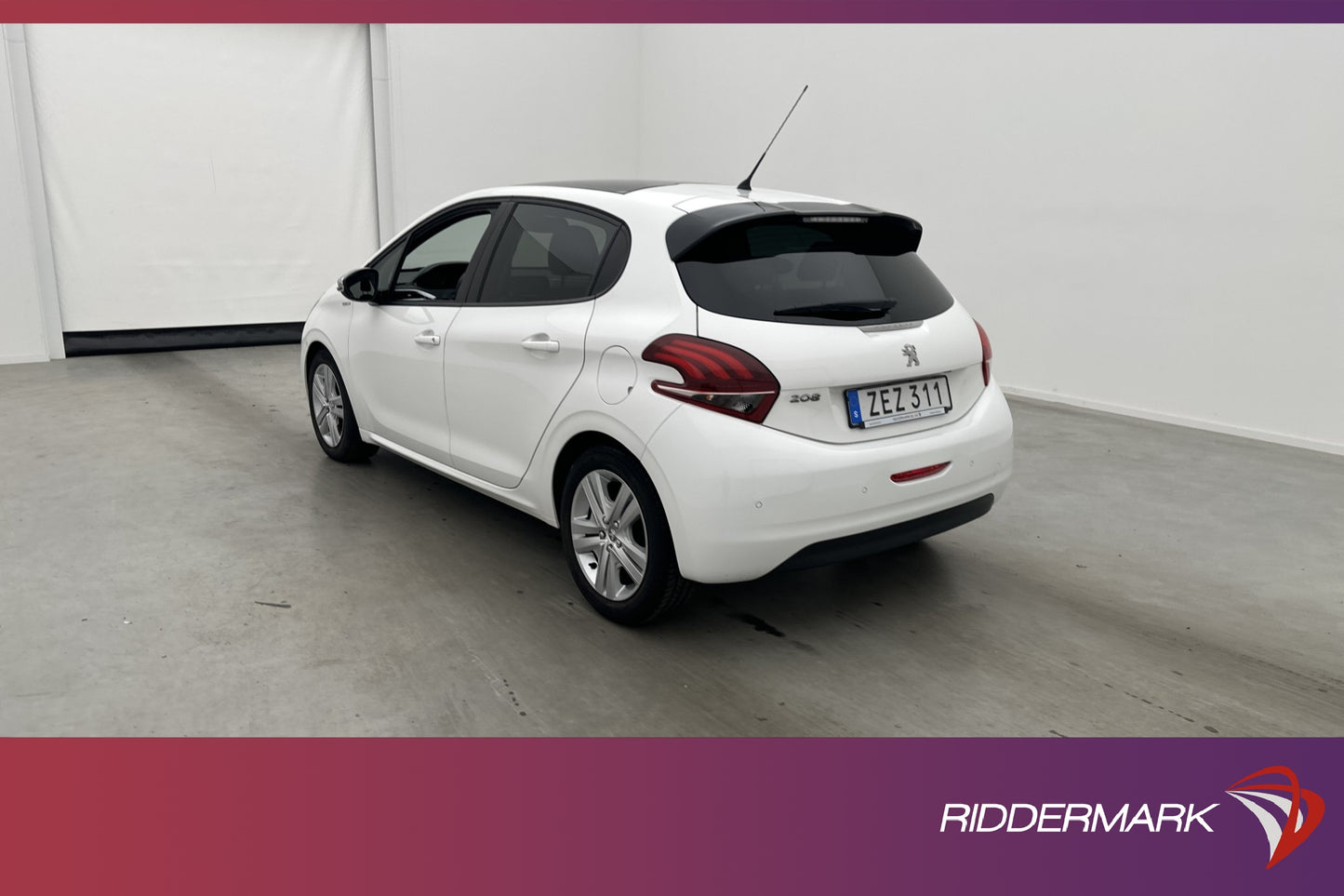 Peugeot 208 1.2 VTi 82hk Style Panorama Sensorer Välservad