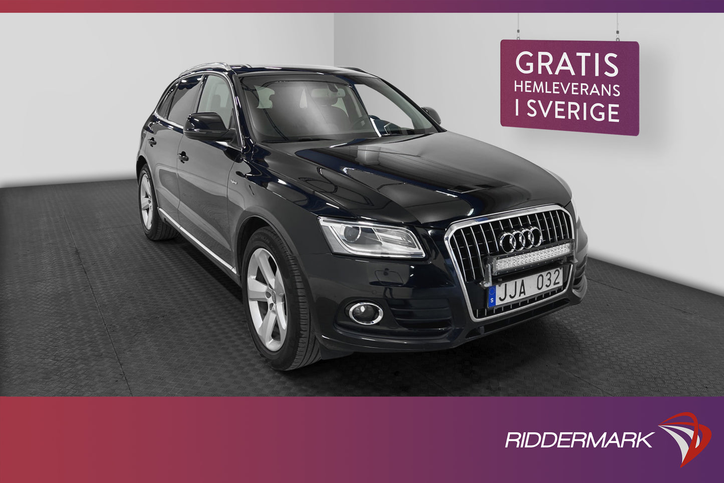 Audi Q5 2.0TFSI hybrid 245hk Quattro Skinn B&O Kamera M-värm