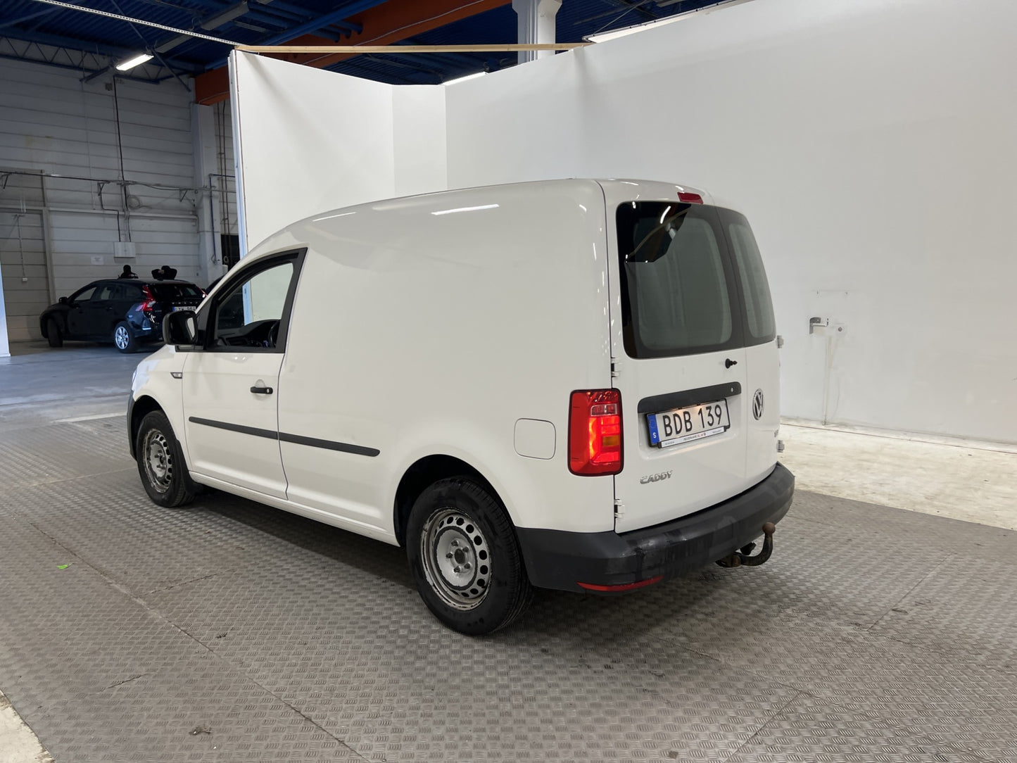 Volkswagen Caddy 1.6TDI Dragkrok Värmare V-Inredd