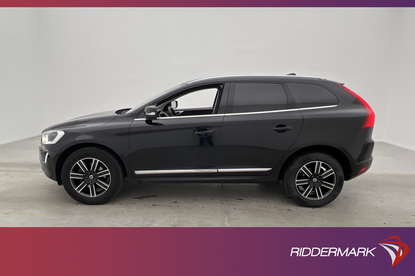 Volvo XC60 D4 AWD Summum VOC Navi Sensorer BLIS Drag