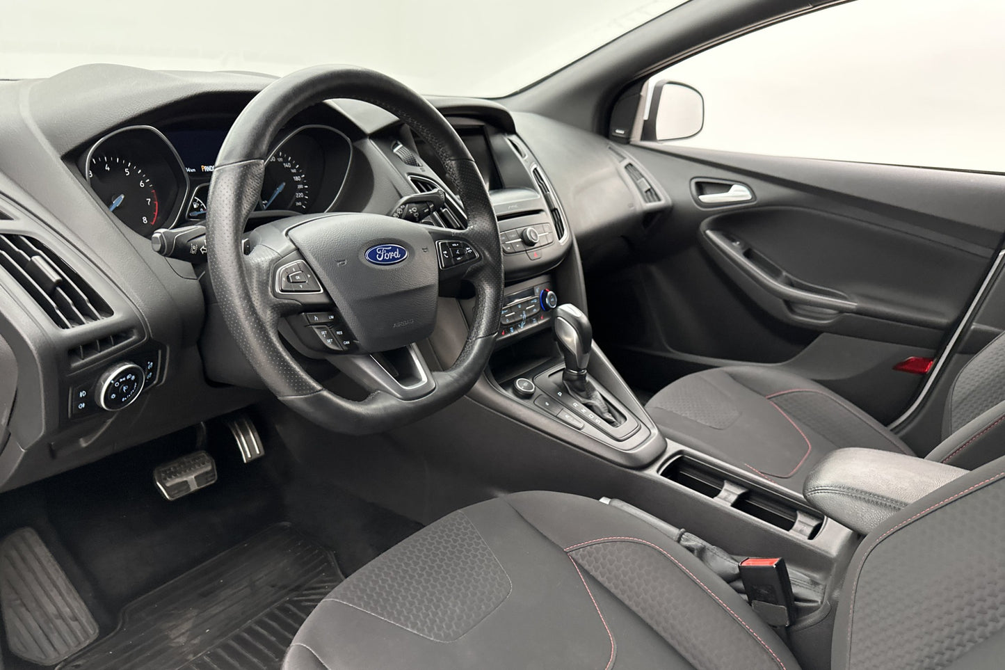 Ford Focus 1.0 EcoBoost 125hk ST-Line SONY Värmare Sensorer