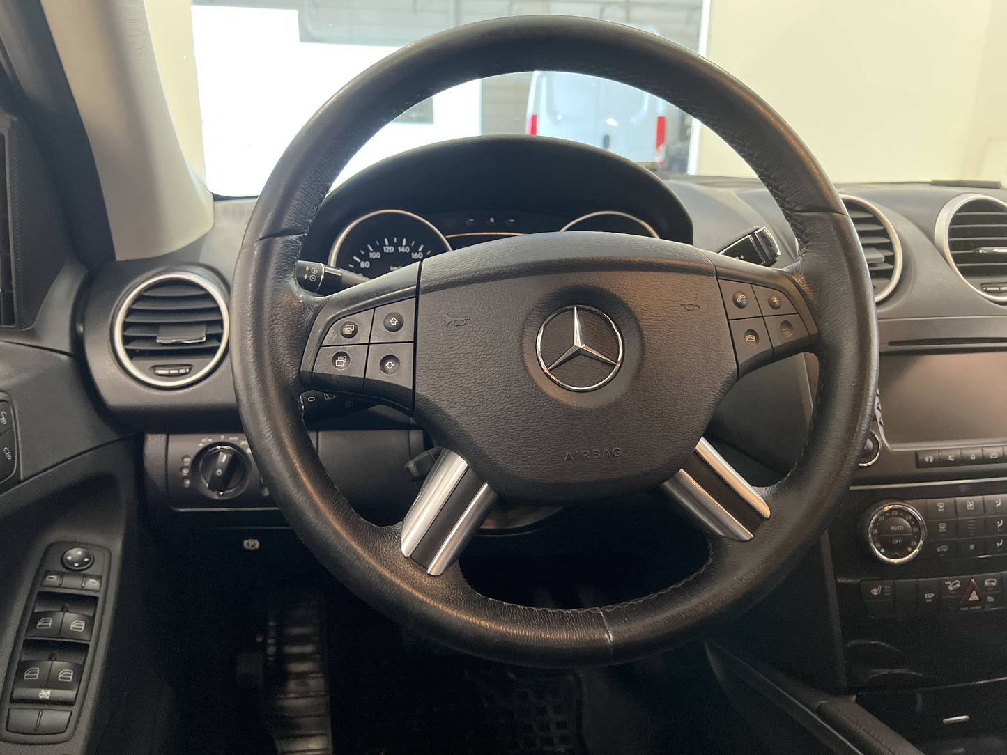 Mercedes-Benz ML 320 CDI 224hk 4MATIC M-Värmare Skinn Drag