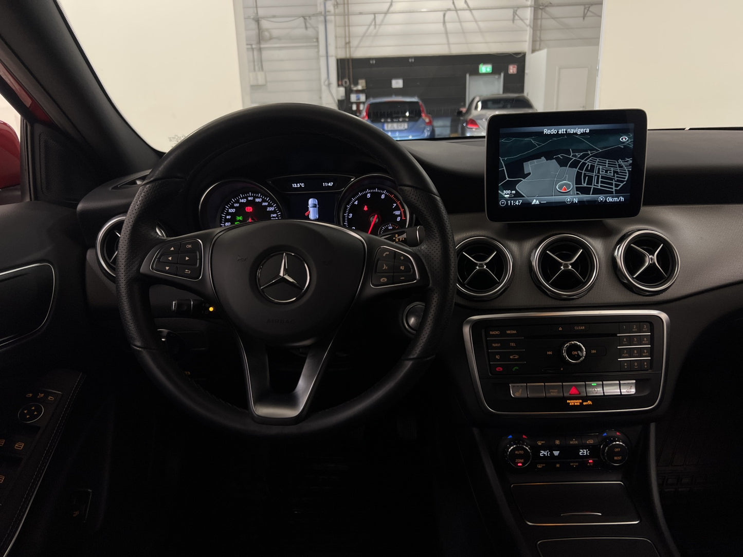 Mercedes-Benz GLA 180 122hk Kamera Navi Välservad LÅGMILAD