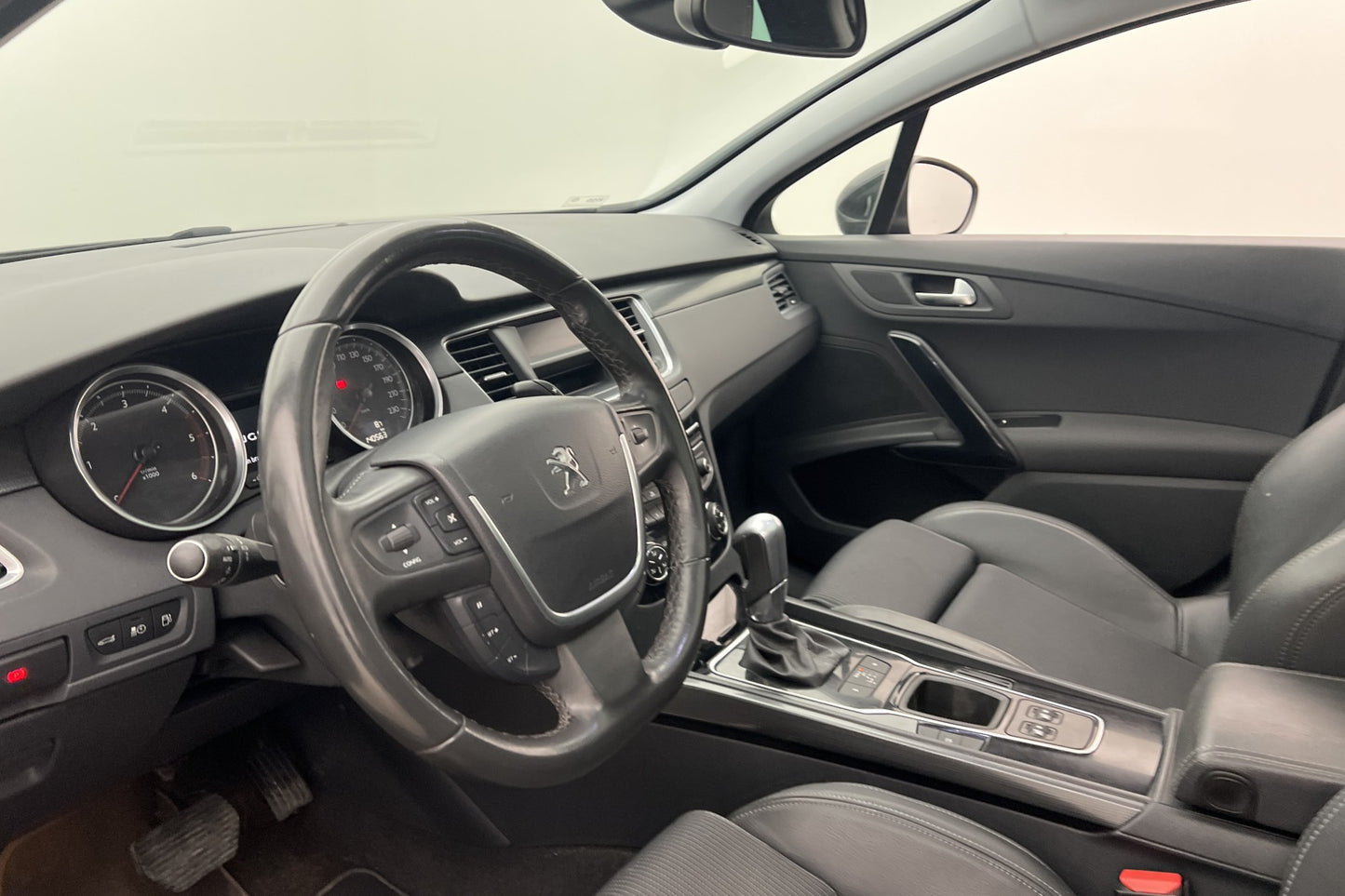 Peugeot 508 SW 2.0 HDi 163hk Pano Värmare Sensorer Dragkrok