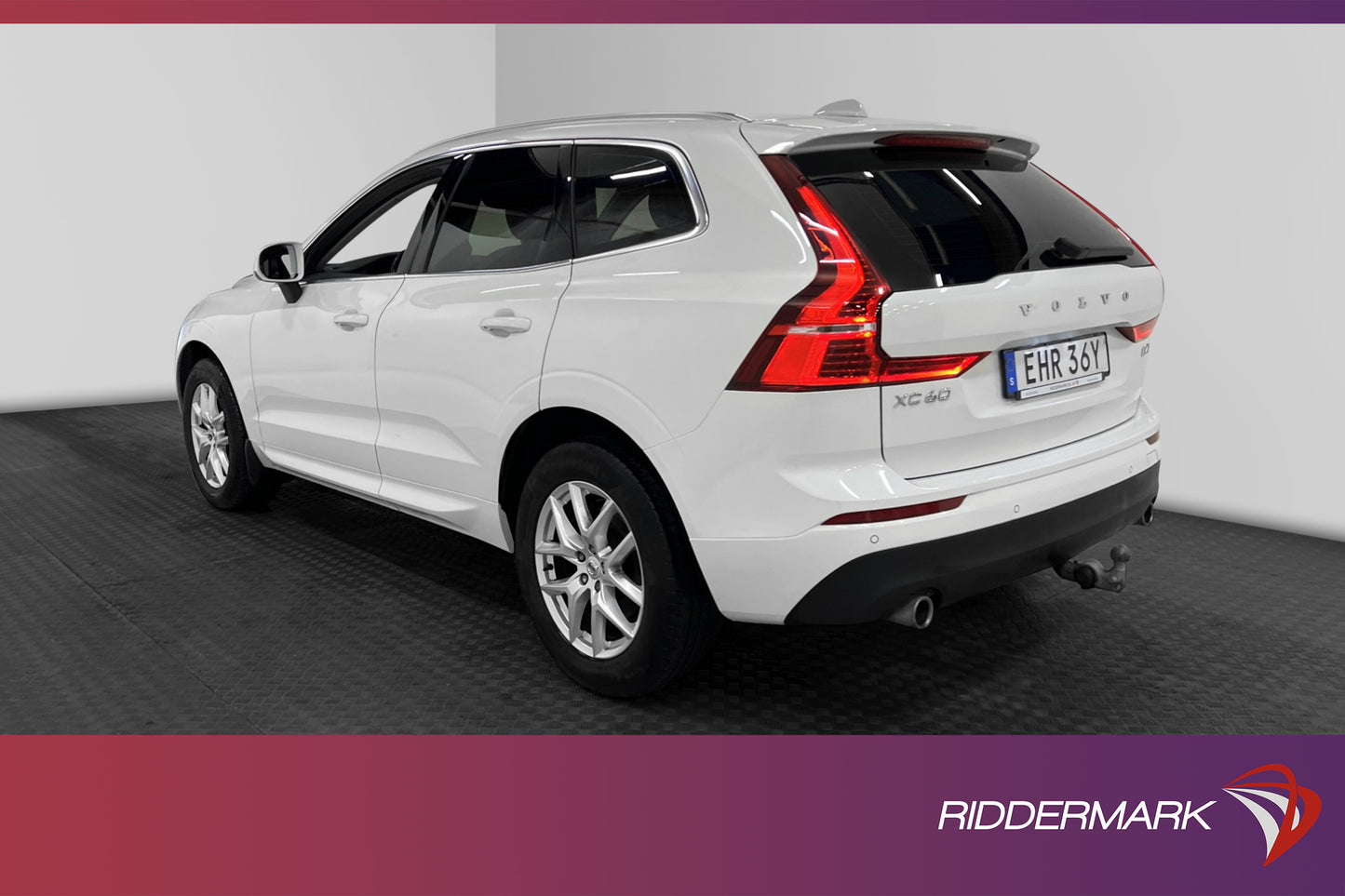 Volvo XC60 B4 AWD 197hk Advanced VOC Värmare Navi PDC Drag