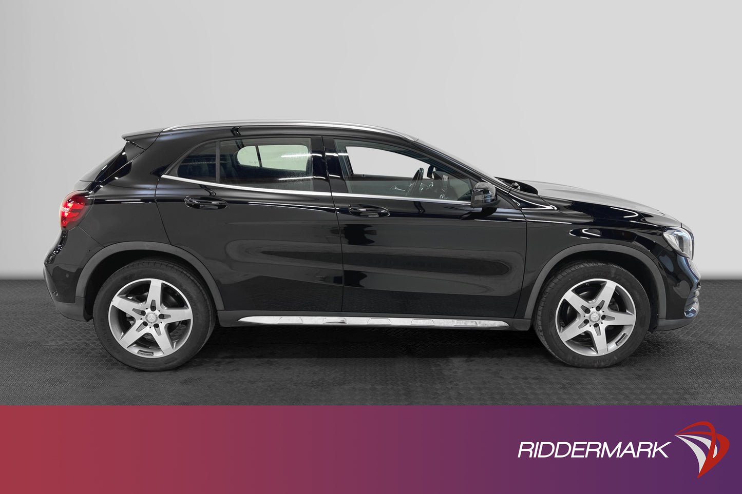 Mercedes-Benz GLA 200 d 4MATIC 7G-DCT AMG Sport B-Kamera GPS