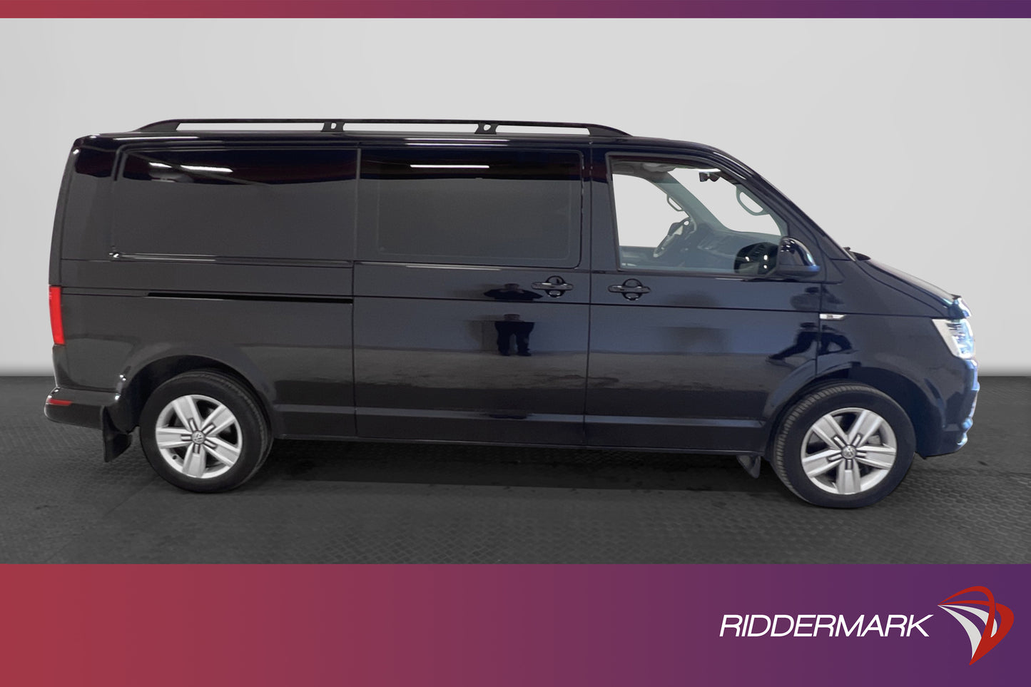 Volkswagen Transporter Kombi L2 2.0TDI 4M DSG Värmare Drag