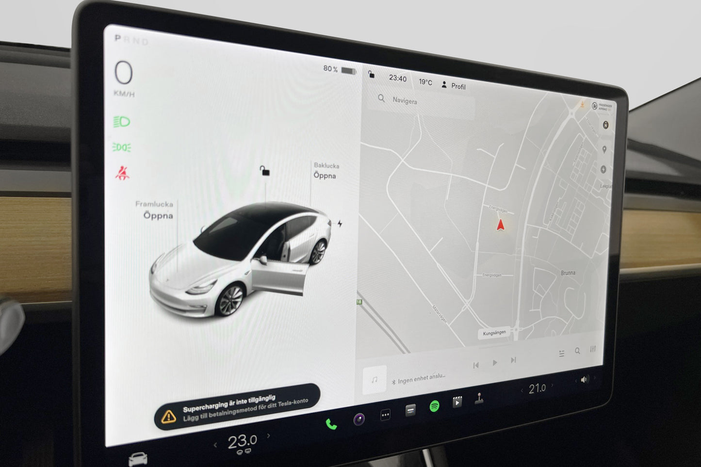 Tesla Model 3 Long Range AWD 440hk Svensksåld Moms Leasbar