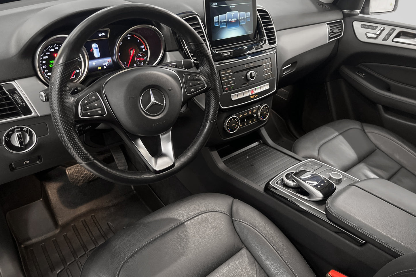 Mercedes-Benz GLE 350 d 4M 258hk AMG H/K 360° Drag Luftfj