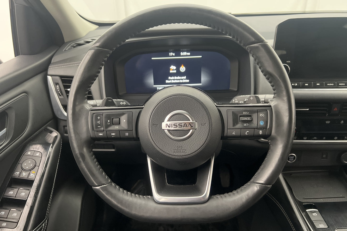 Nissan Qashqai 1.3 158hk Premiere Pano 360° Cockpit Navi