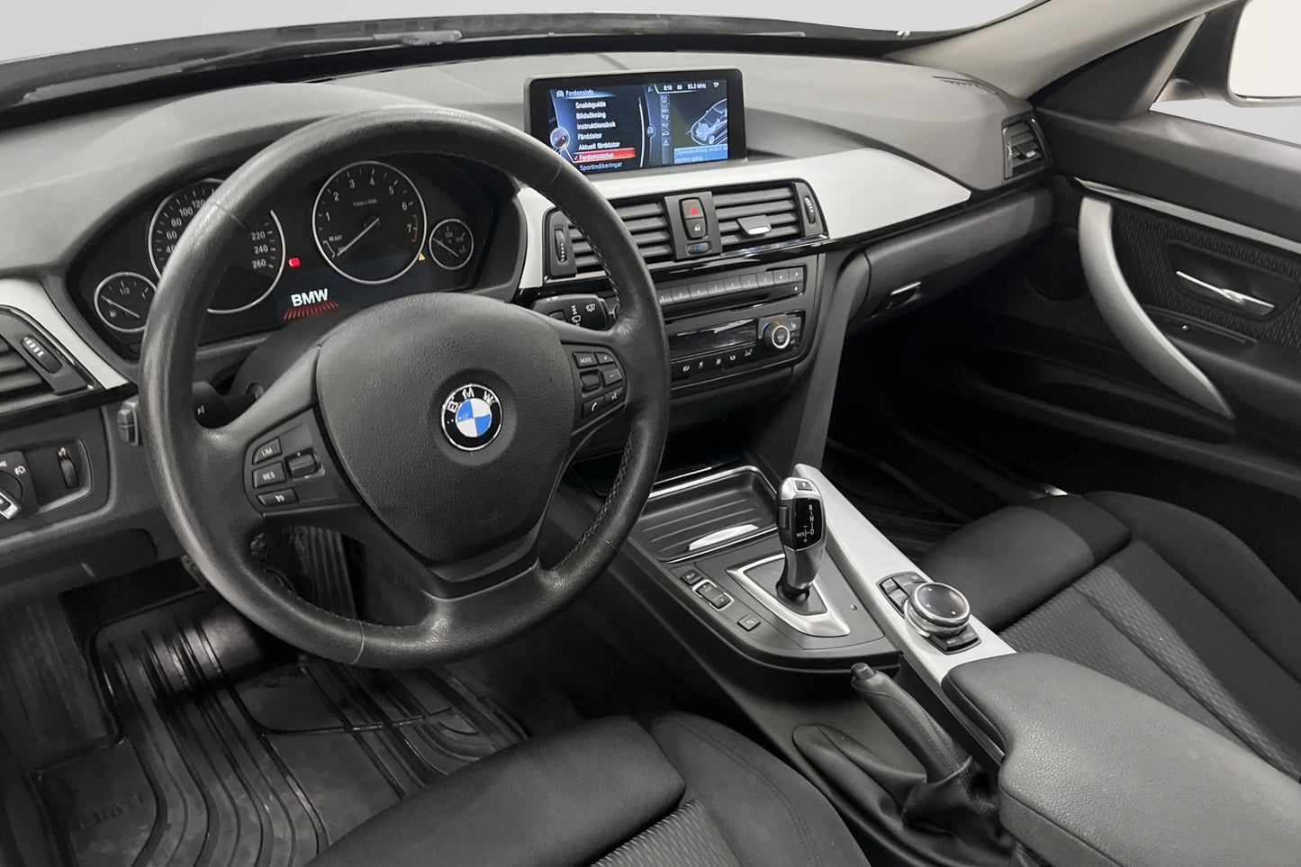 BMW 320i xDrive Gran Turismo 184hk Pano B-kamera Navi Drag