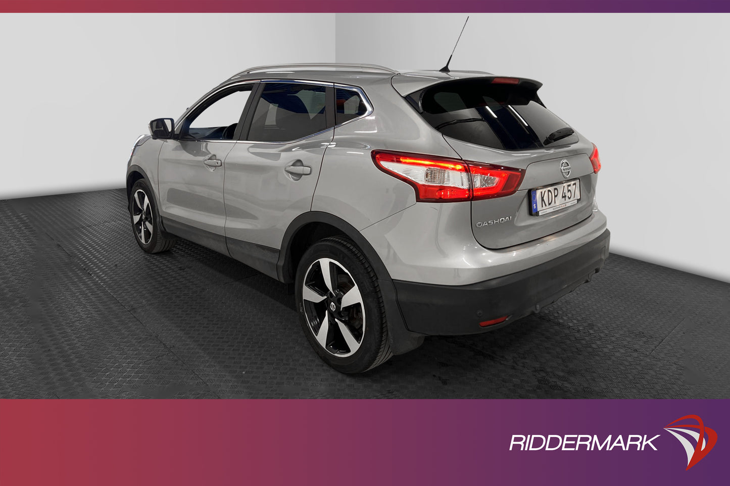 Nissan Qashqai 1.2 DIG-T 115hk N-Vision Pano Navi 360