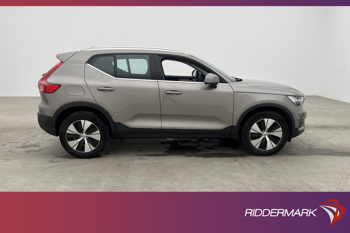 Volvo XC40 T4 Recharge TwEn 211hk Momentum 360 CarPlay Navi