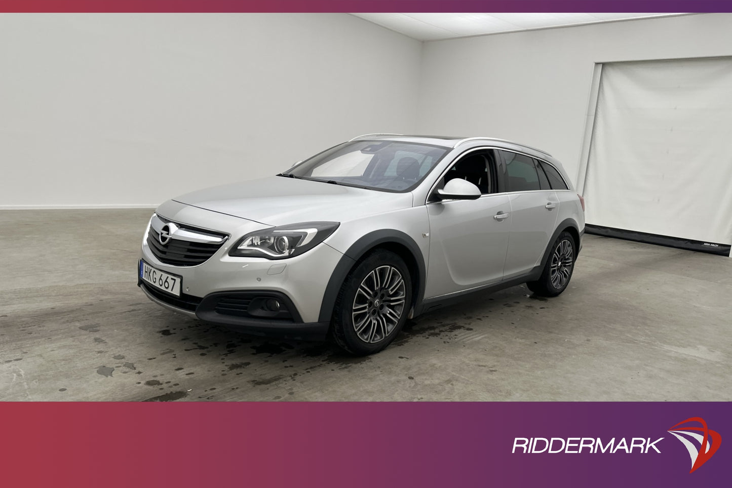 Opel Insignia Country Tourer 4x4 170hk Business Pano Drag