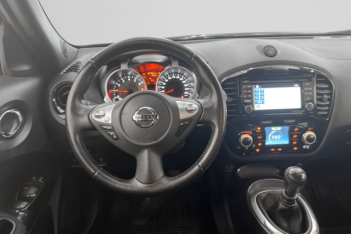 Nissan Juke 1.2 DIG-T 115hk Navi B-Kam Välservad Låg Skatt