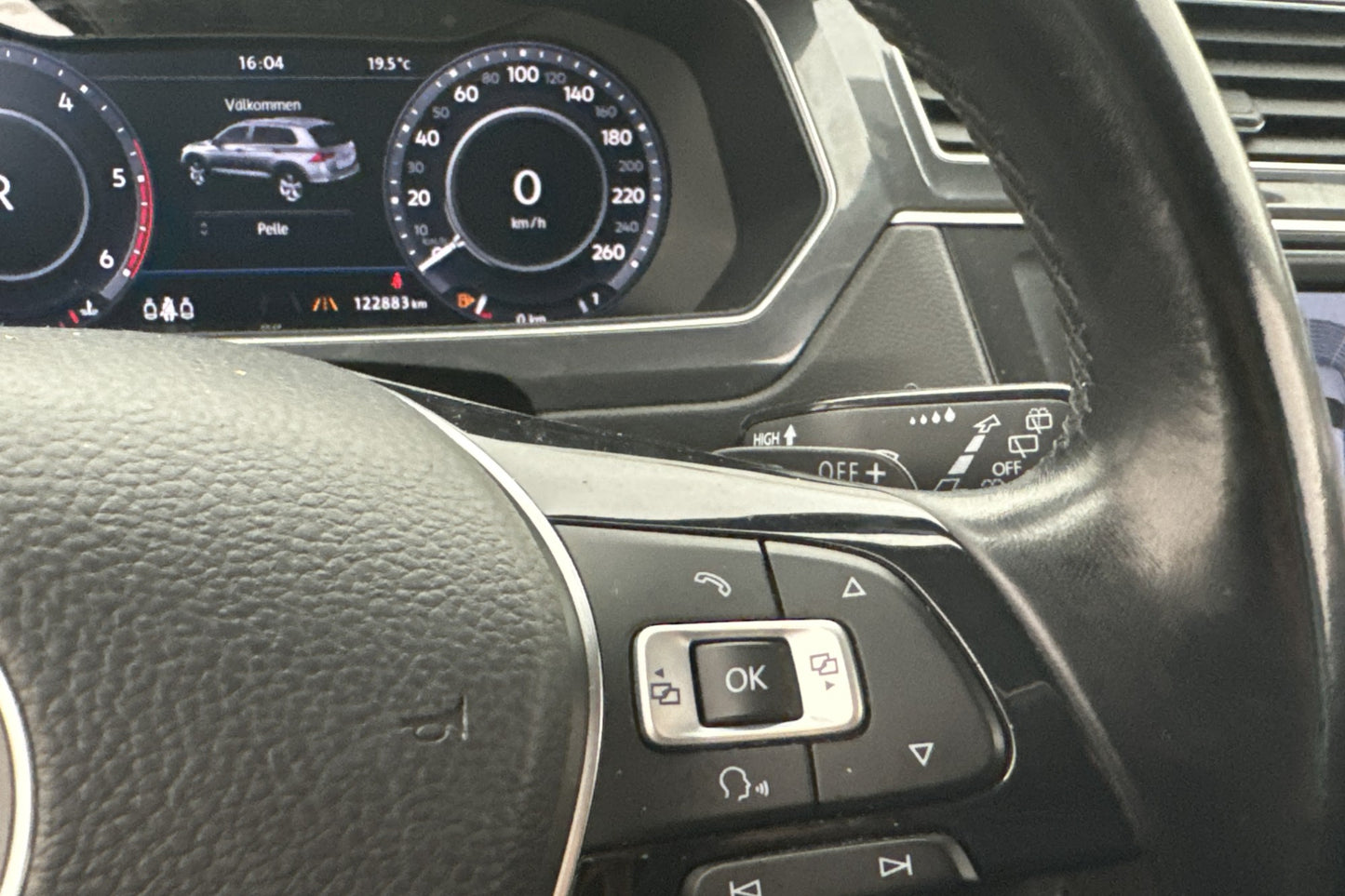 Volkswagen Tiguan 2.0 TDI 4M R-Line Cockpit Värm Kamera Drag