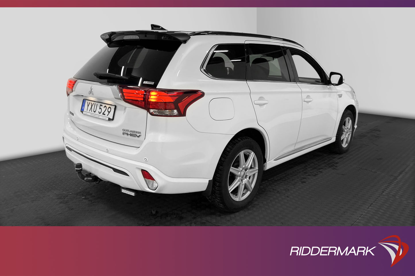 Mitsubishi Outlander P-HEV 2.4 4WD Business X 360º T-Lucka