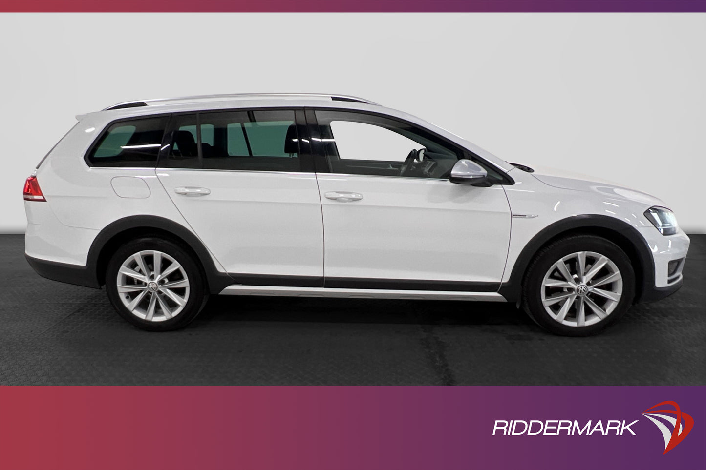 Volkswagen Golf Alltrack 2.0 TDI 4M 184hk D-värm B-kam Drag