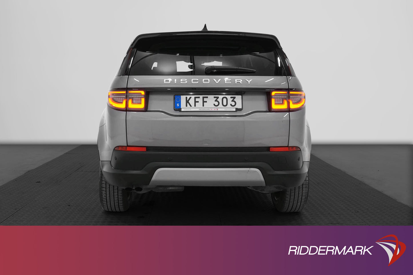 Land Rover Discovery Sport D180 MHEV AWD SE Pano Skinn MOMS