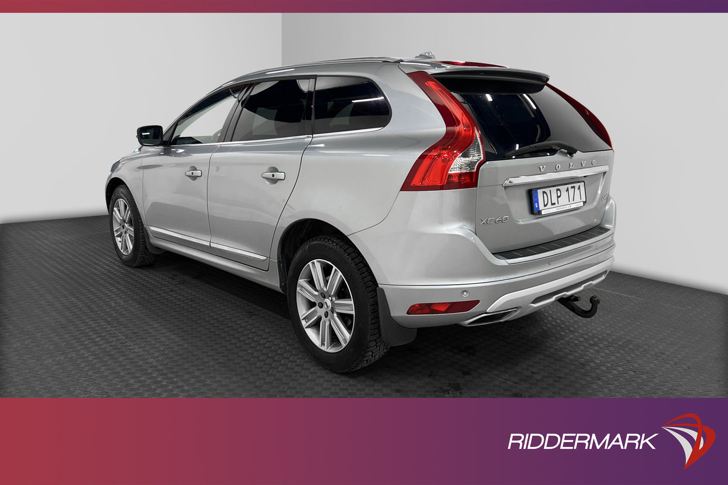 Volvo XC60 D4 AWD Classic Summum Pano D-värm VOC B-kamera