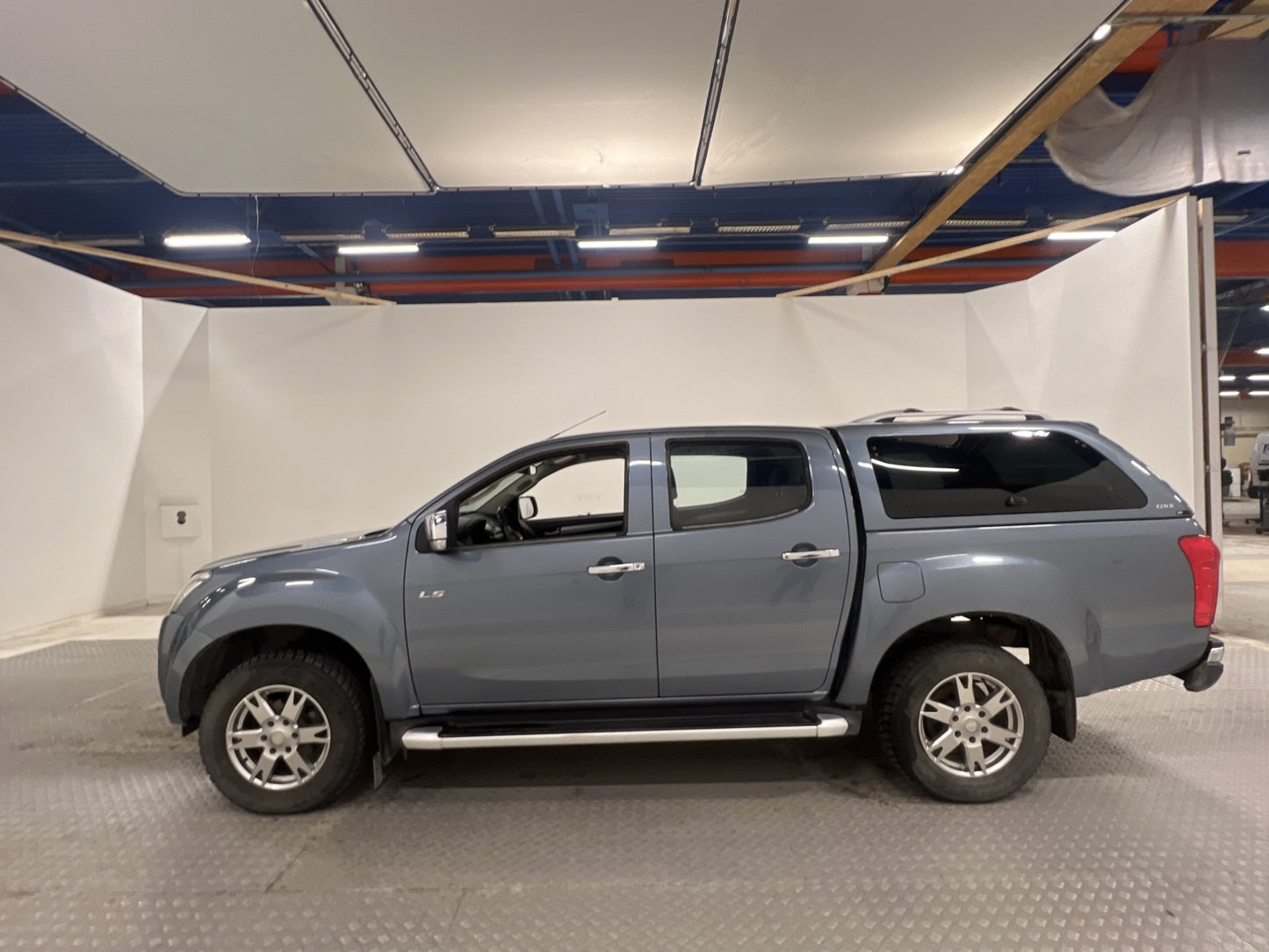 Isuzu D-Max 2.5 4WD 163hk M/K-Värmare Dragkrok Kåpa