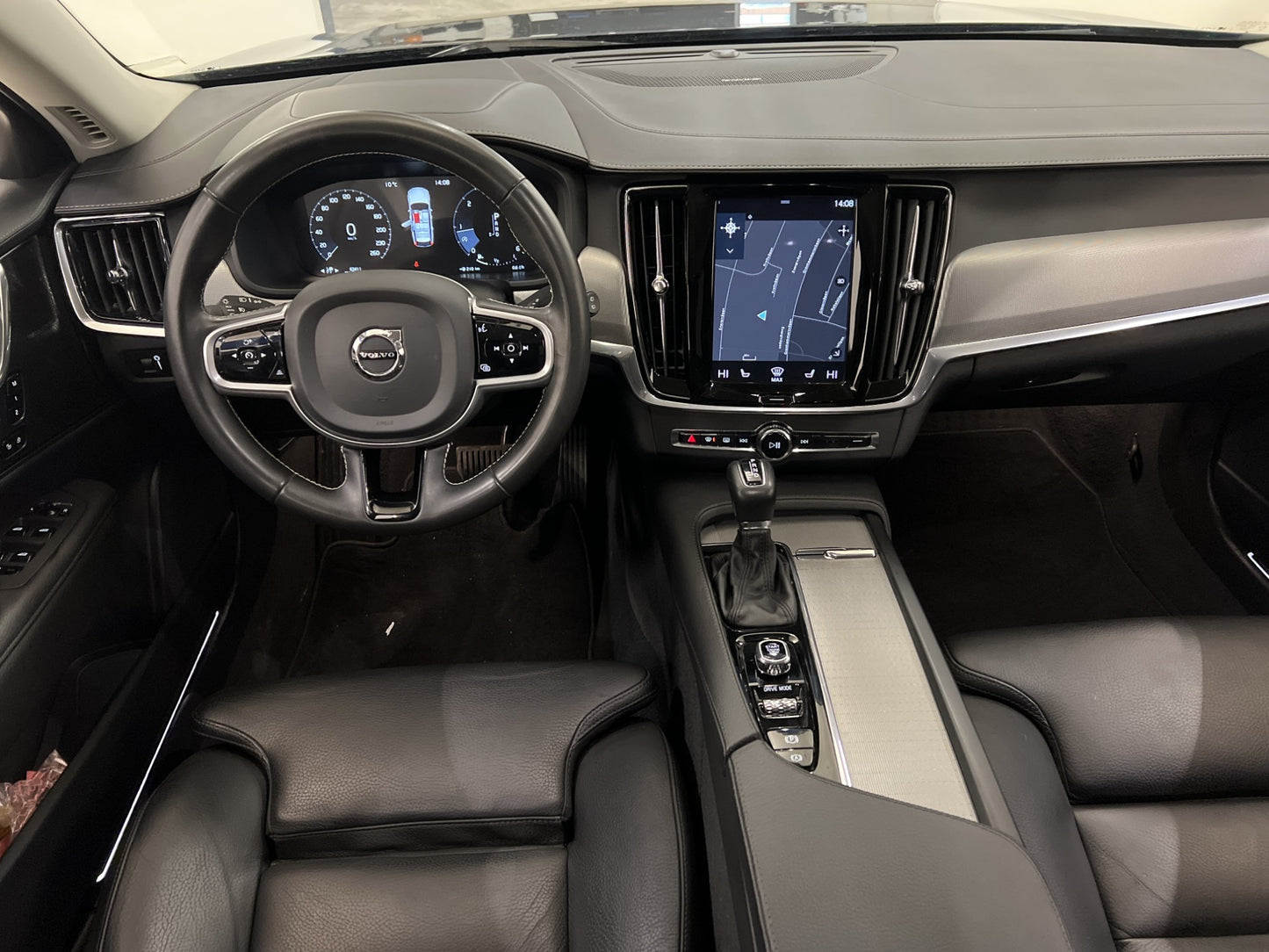 Volvo V90 D3 AWD Inscription VOC H/K Värmare 360° Navi Drag